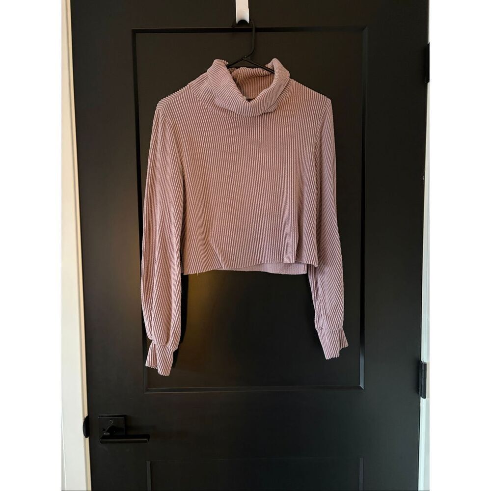 Emory Park Light Purple Cowlneck Ribbed Cropped Sweater Size Small